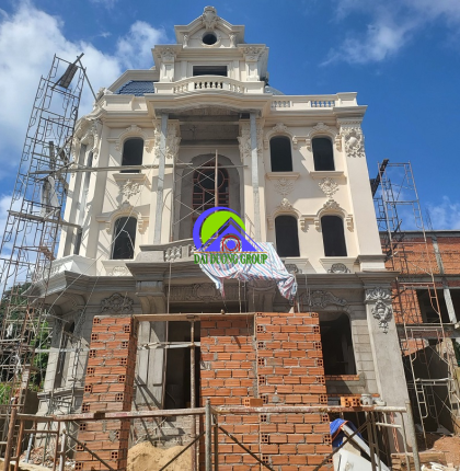 Xây nhà biệt thự 1 hầm 4 tầng 1 tum Bình Dương